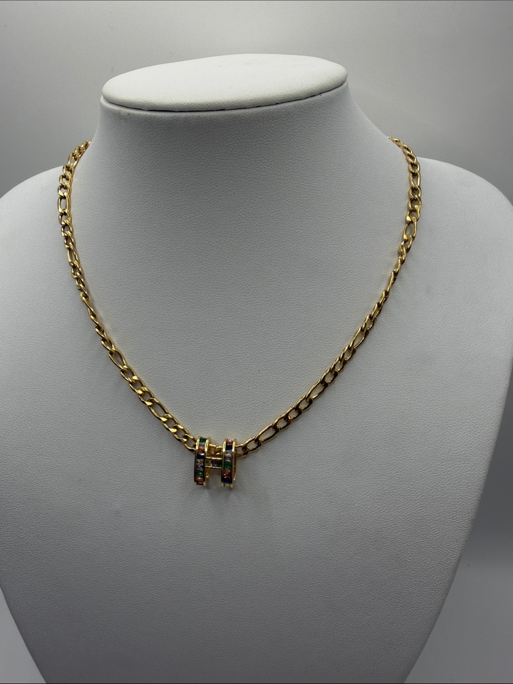 072. Gold Chain Necklace with Rectangular Multi Crystal Pendant 16 1/2”